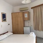 Petradi Sifnos 3*
