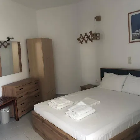 Petradi Sifnos Aparthotel 3*