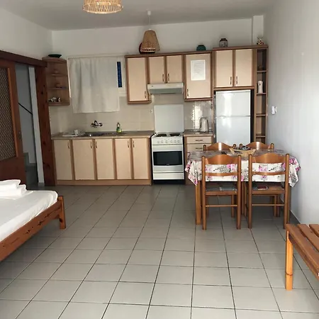 Petradi Sifnos Aparthotel 3*