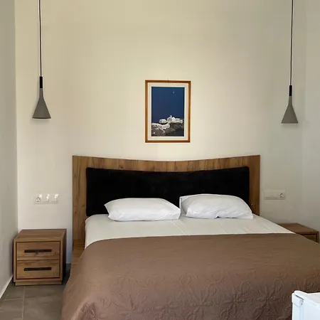 Petradi Sifnos Apartmanhotel 3*